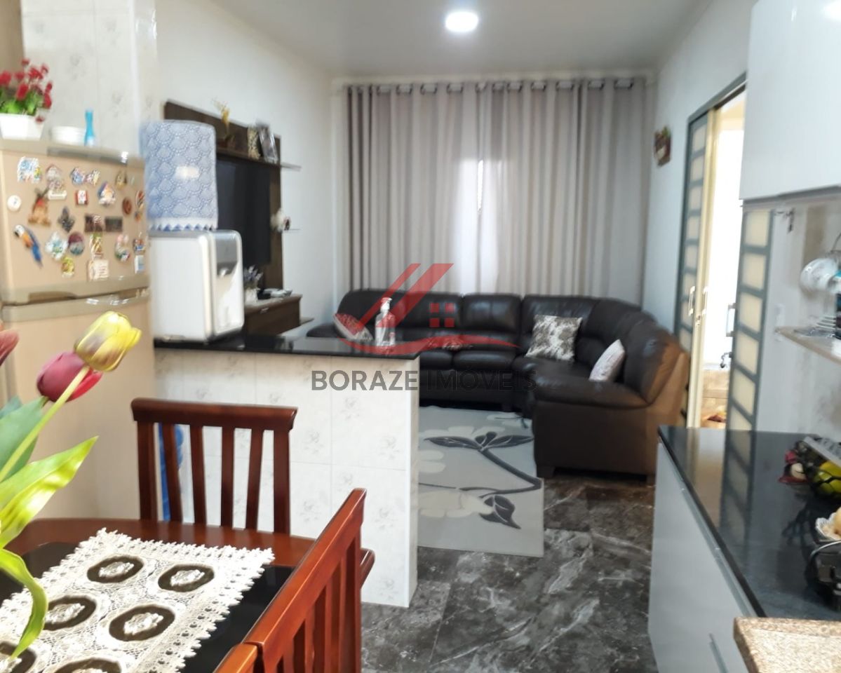 Casa com 2 quartos para venda na Vila Suiça em Santo André