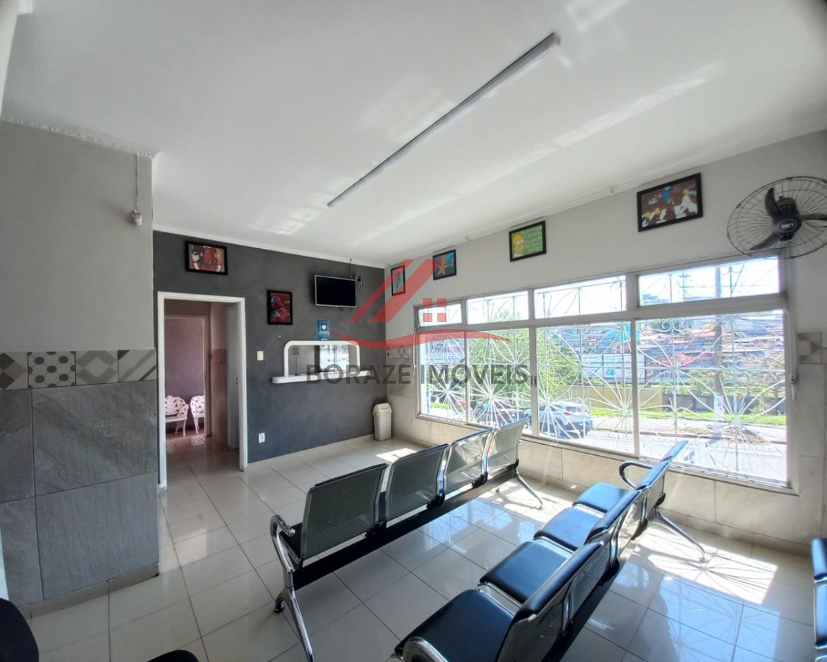 Casa comercial para venda na Matriz em Mauá