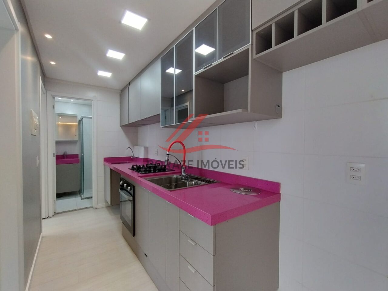 APARTAMENTO À VENDA - 2 quartos,1 sala,1 banheiro - PARQUE SÃO VICENTE EM MAUÁ/SP.