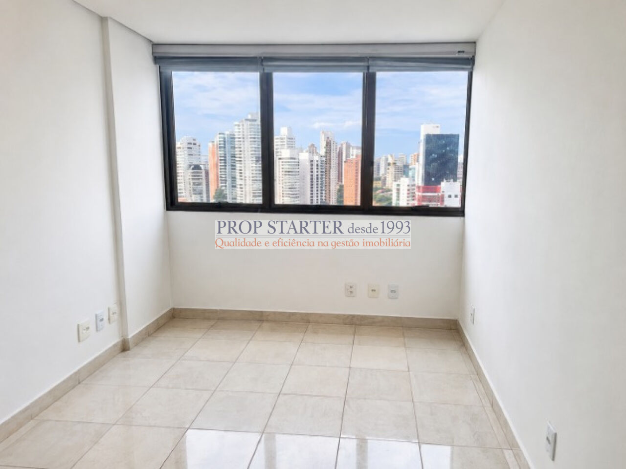 Sala para Locação - Conjunto Residencial Paraíso