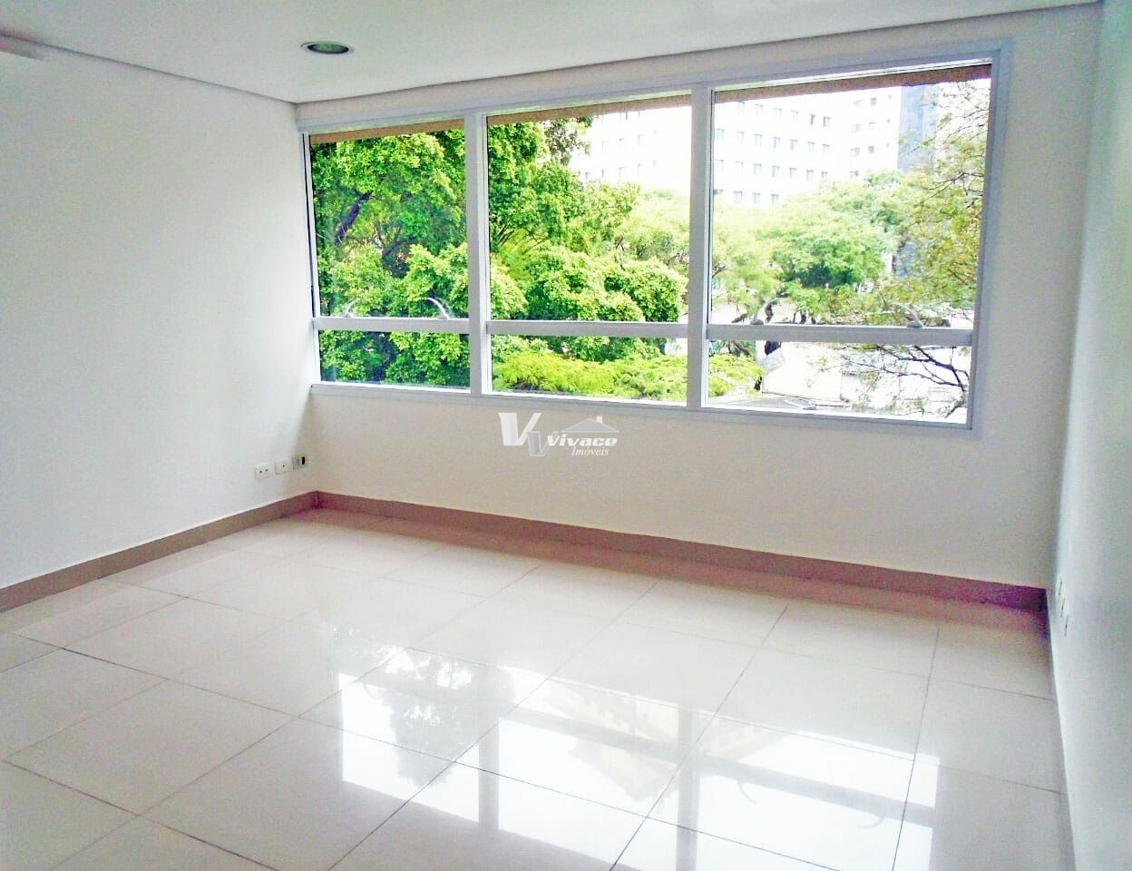 Salão Comercial para Locação - Bela Vista