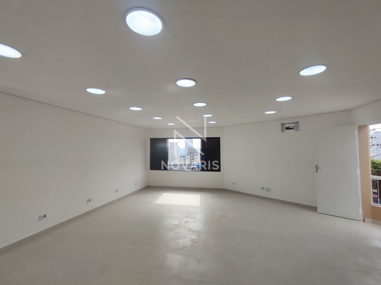 Sala para Locação - VILA DAS BELEZAS