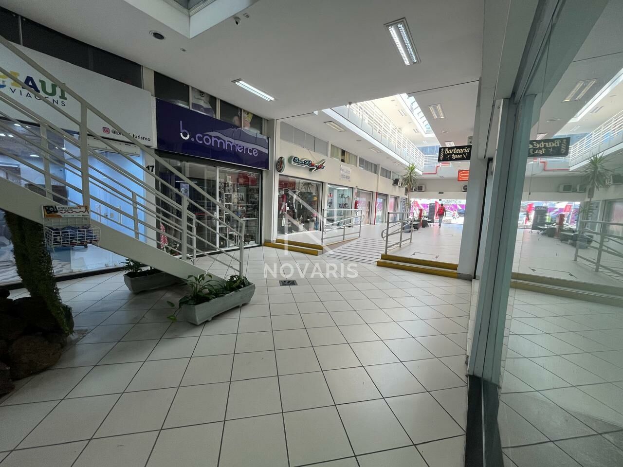 Sala para Locação - SANTO AMARO