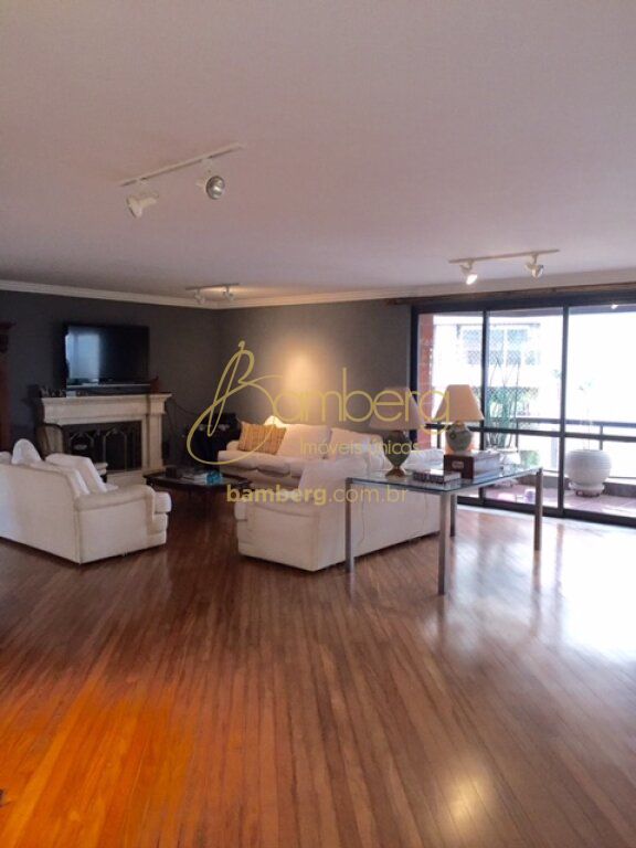 Apartamento no bairro Moema - São Paulo
