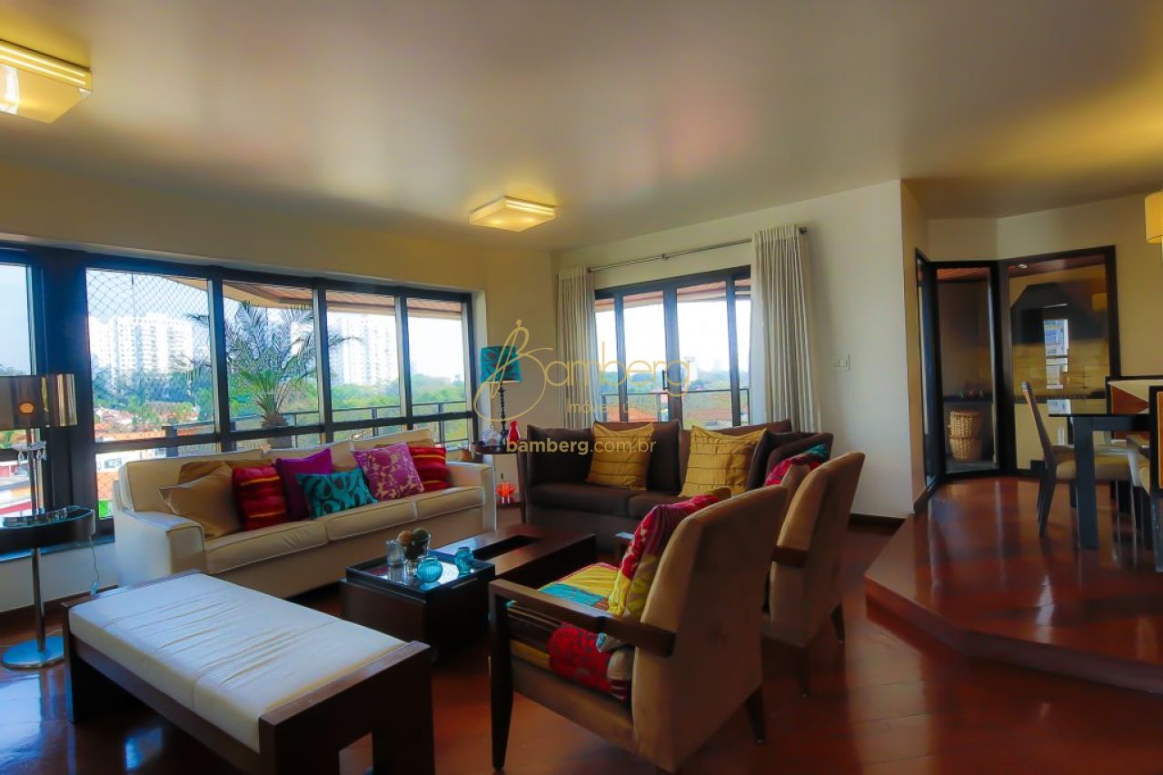 Apartamento no bairro Chácara Santo Antônio  - São Paulo