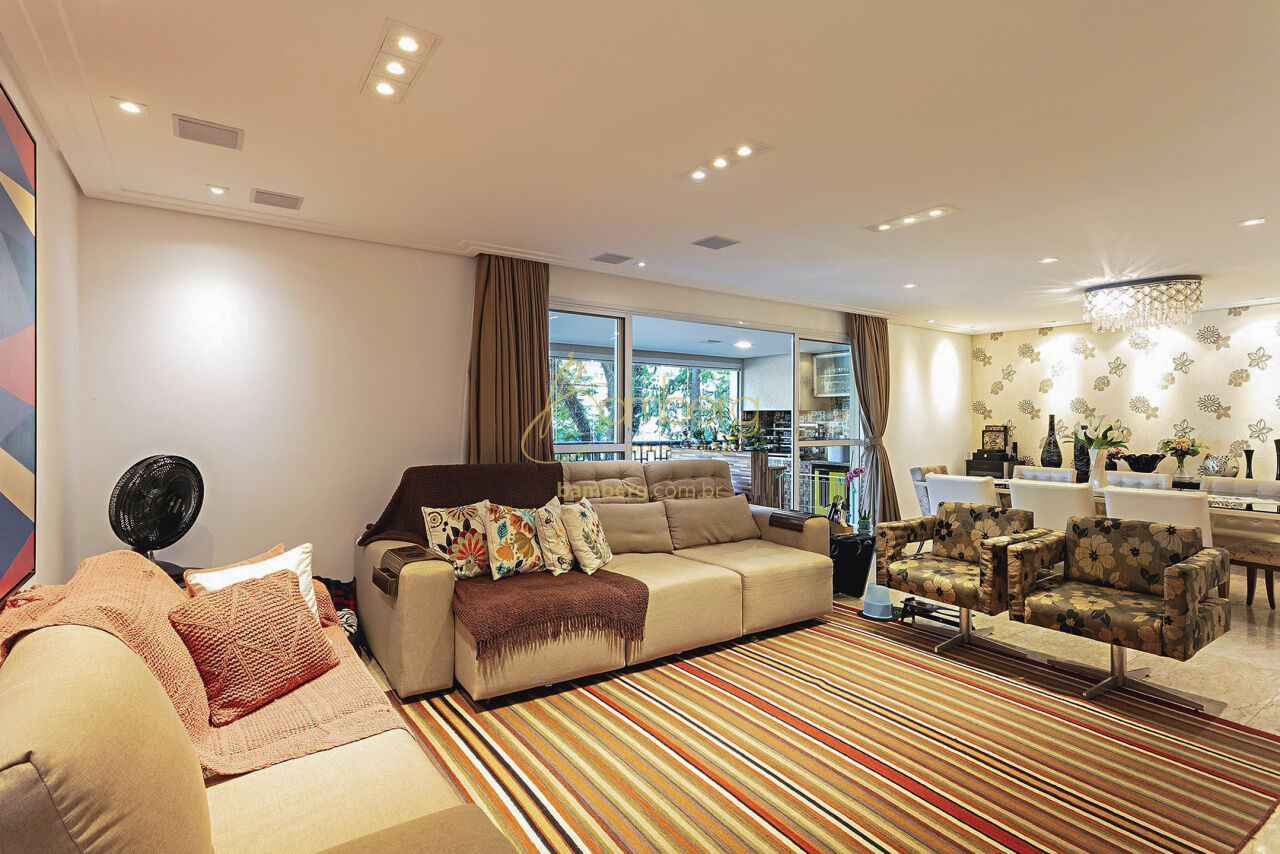 Apartamento no bairro Alto da Boa Vista - São Paulo
