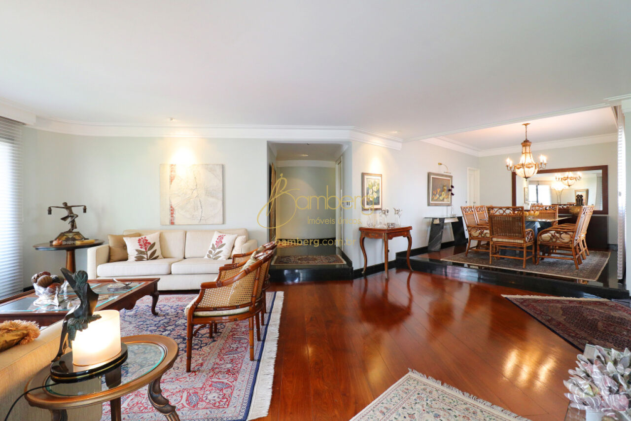 Apartamento no bairro Moema - São Paulo