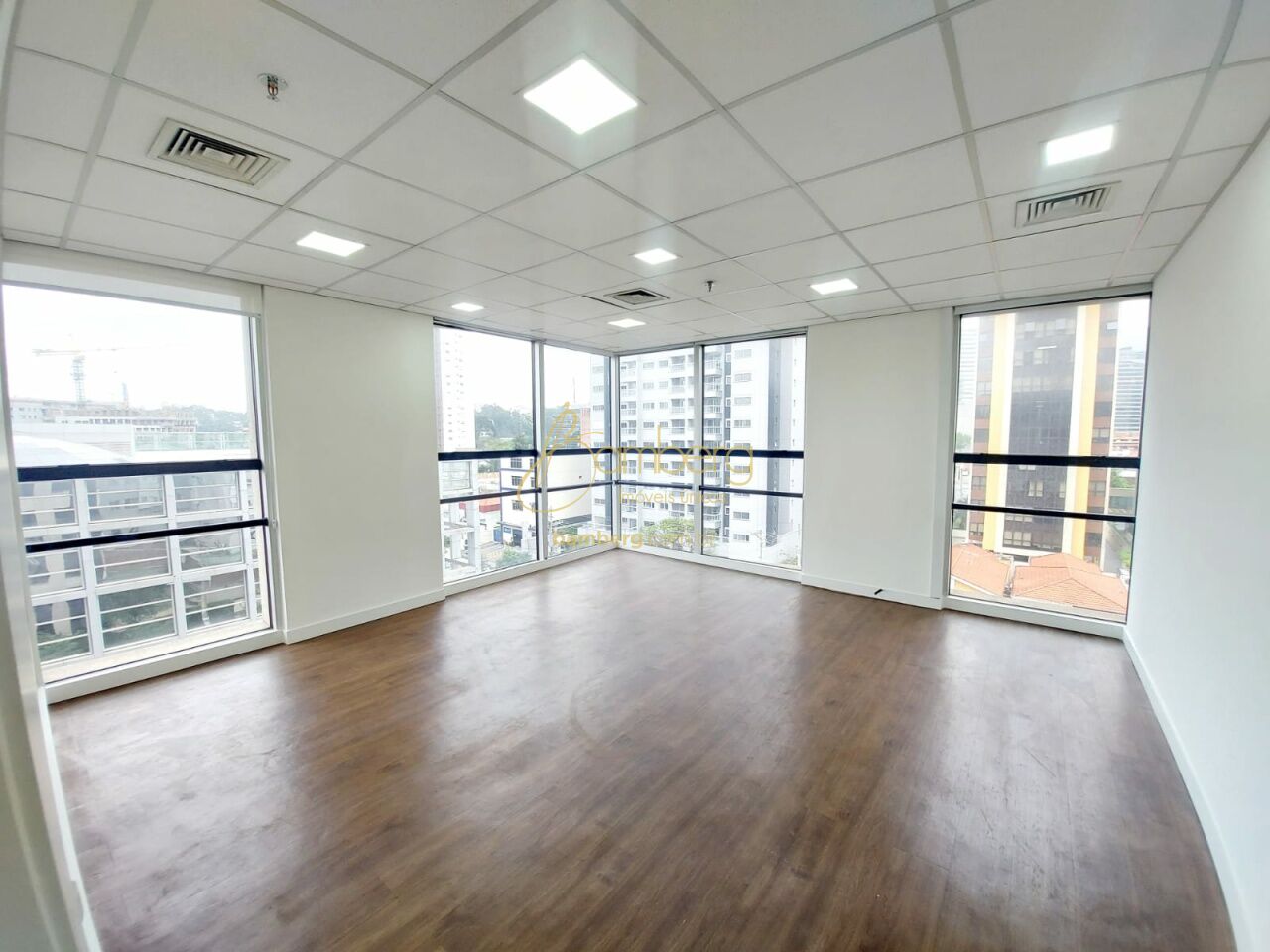 Comercial no bairro Chácara Santo Antônio  - São Paulo