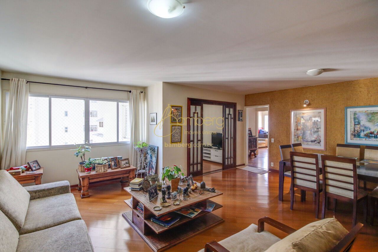 Apartamento no bairro Campo Belo - São Paulo