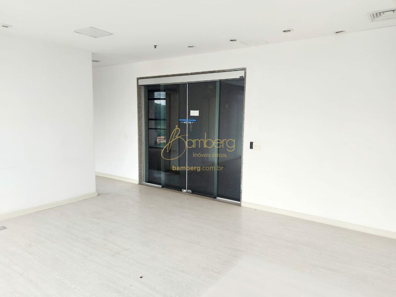 Comercial no bairro Chácara Santo Antônio  - São Paulo