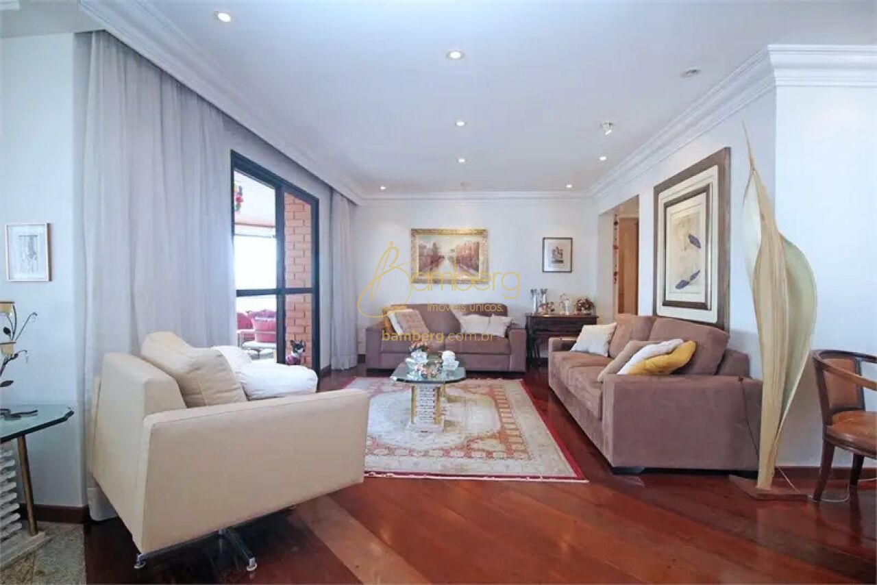 Apartamento no bairro Moema - São Paulo