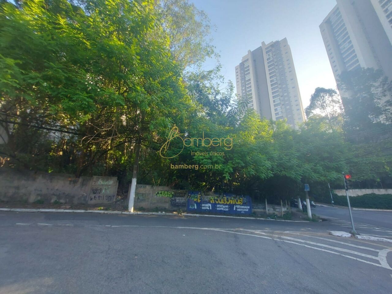Terreno no bairro Vila Andrade - São Paulo