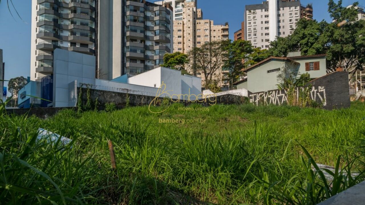 Terreno no bairro Morumbi - São Paulo