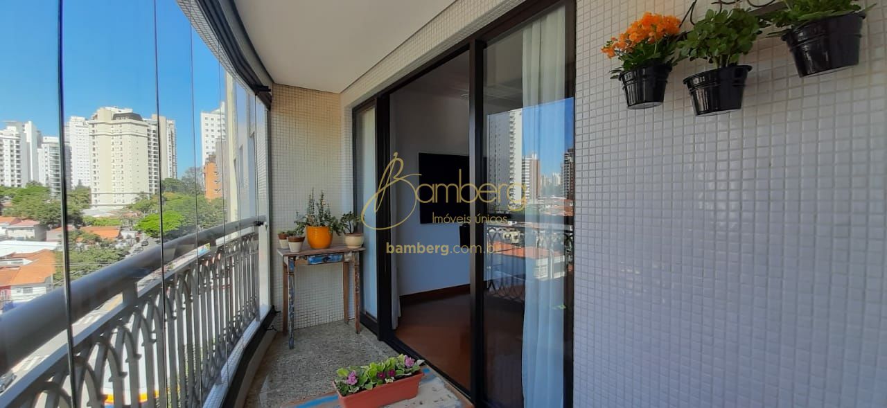 Apartamento no bairro Campo Belo - São Paulo