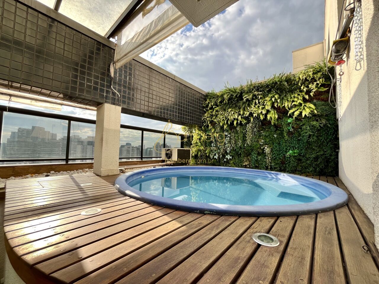 Apartamento no bairro Chácara Santo Antônio  - São Paulo