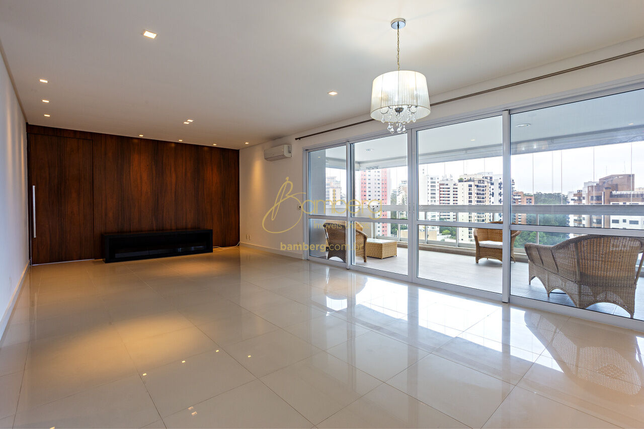 Apartamento no bairro Panamby - São Paulo