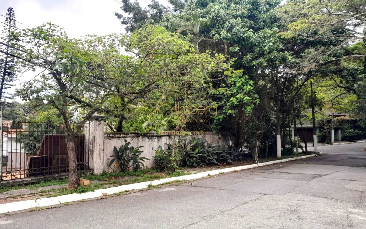 Terreno no bairro Jardim Marajoara - São Paulo