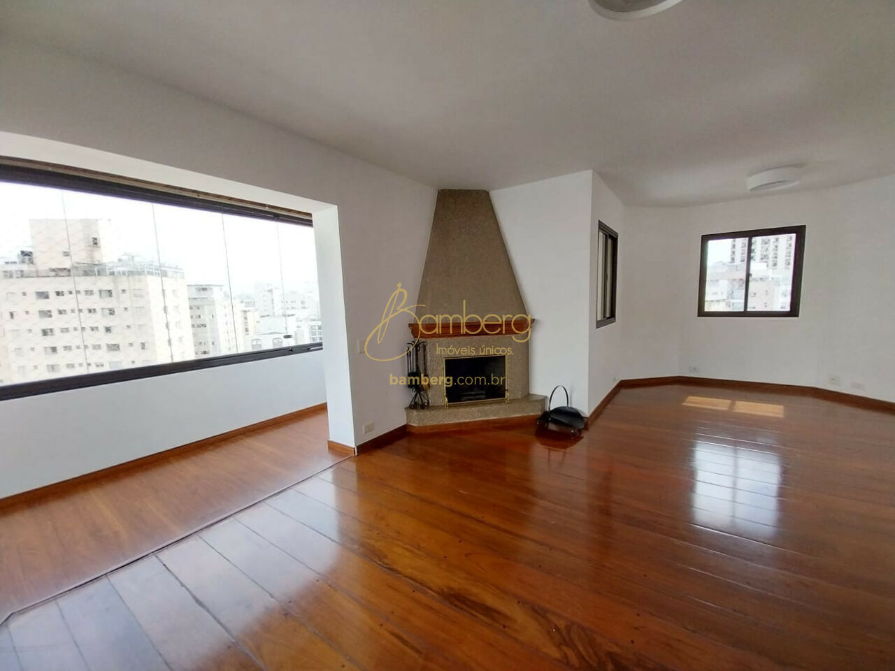 Apartamento no bairro Moema - São Paulo