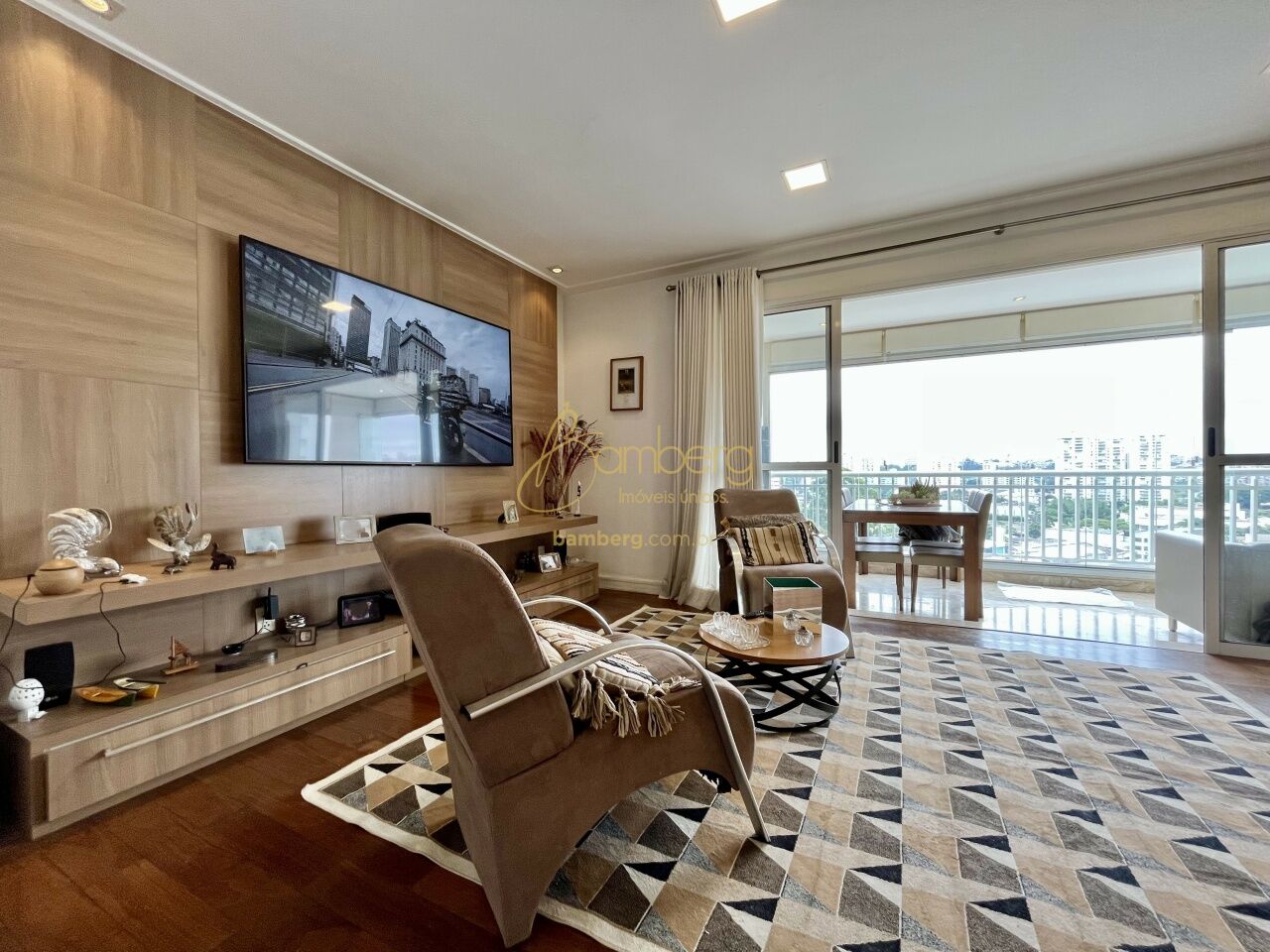 Apartamento no bairro Granja Julieta - São Paulo