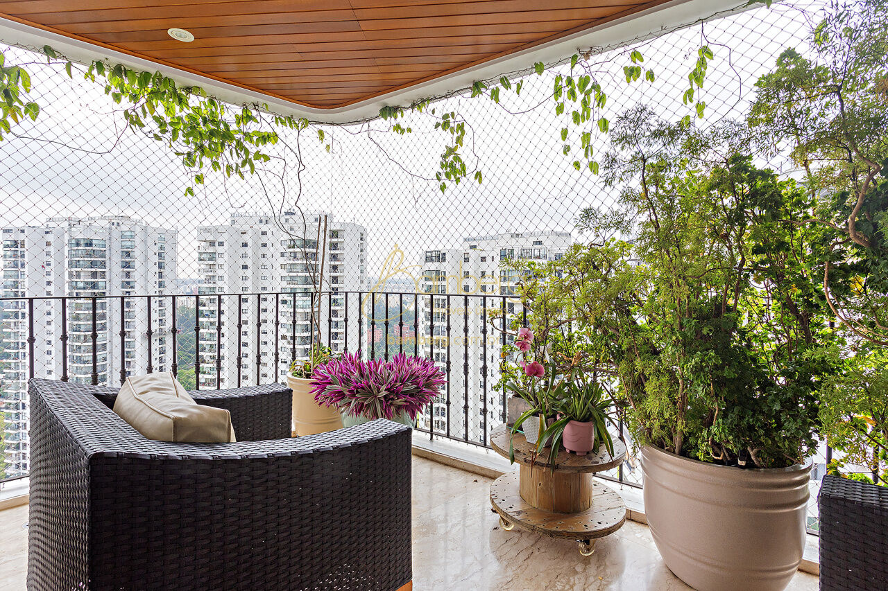 Apartamento no bairro Jardim Marajoara - São Paulo