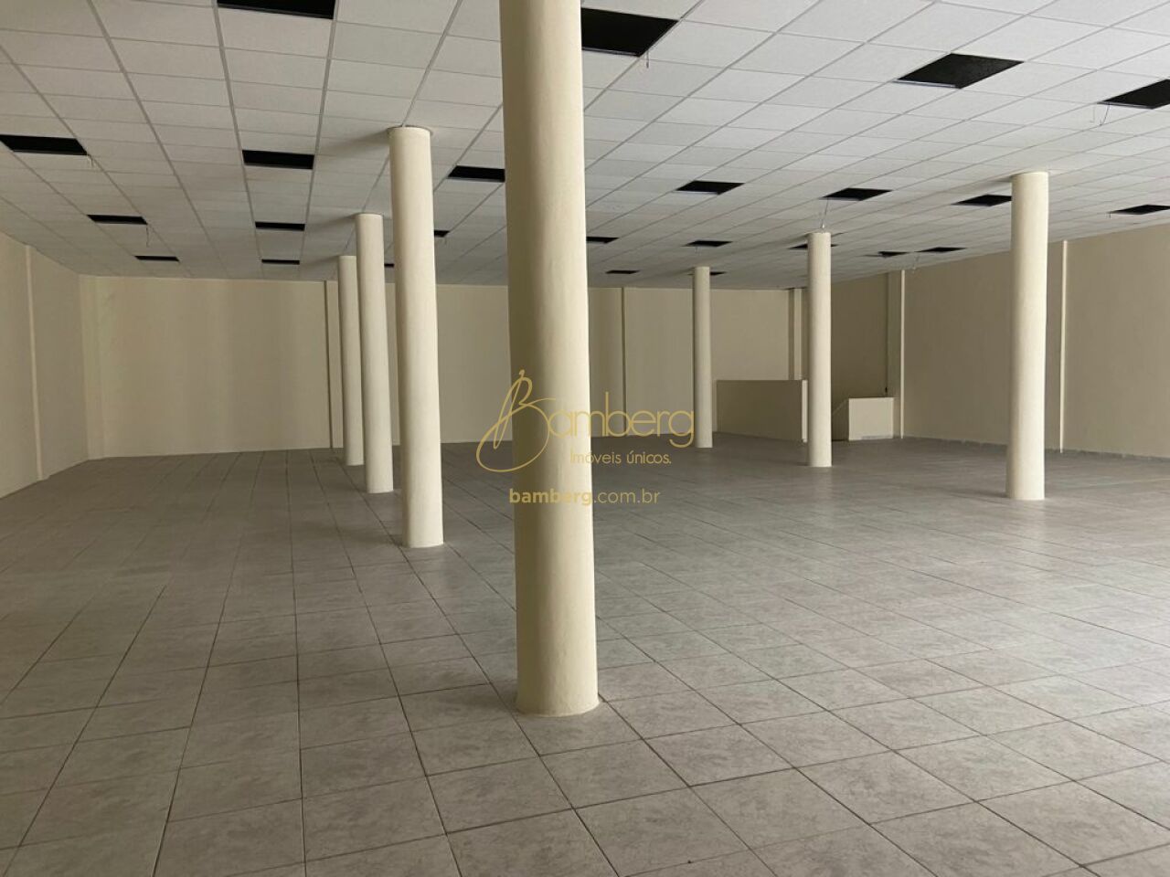 Comercial no bairro Bela Vista - São Paulo