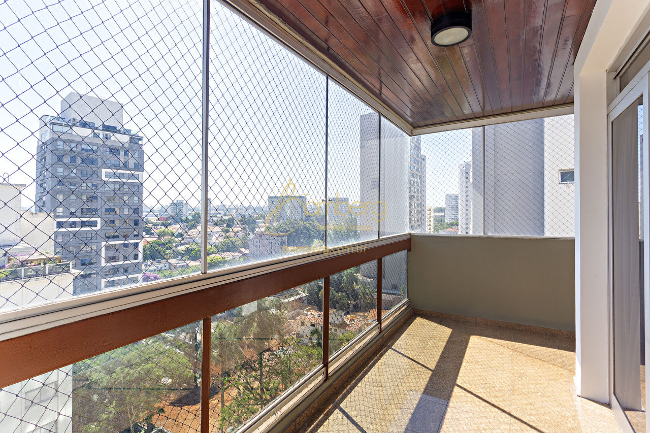 Apartamento no bairro Campo Belo - São Paulo