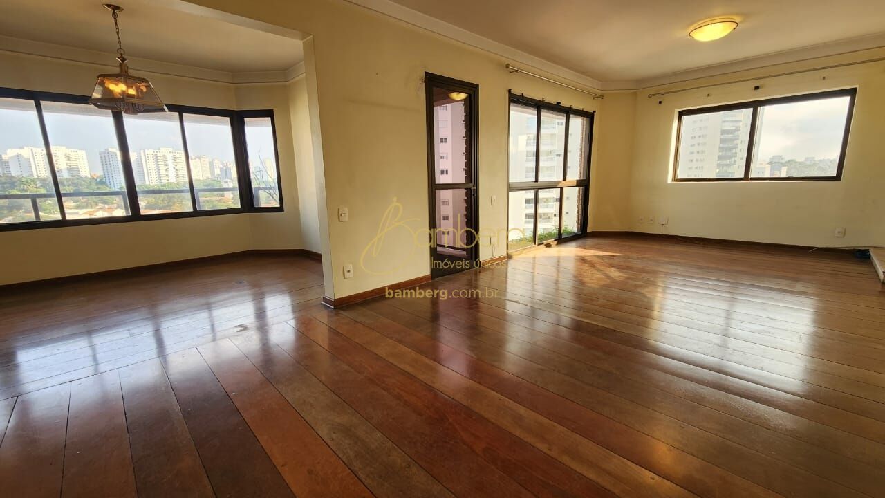 Apartamento no bairro Chácara Santo Antônio  - São Paulo