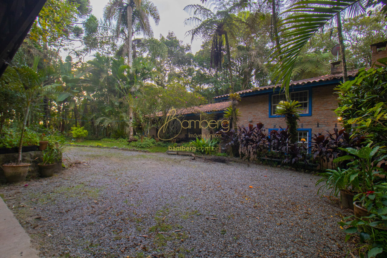 Casa no bairro Itaquaciara - Itapecerica da Serra