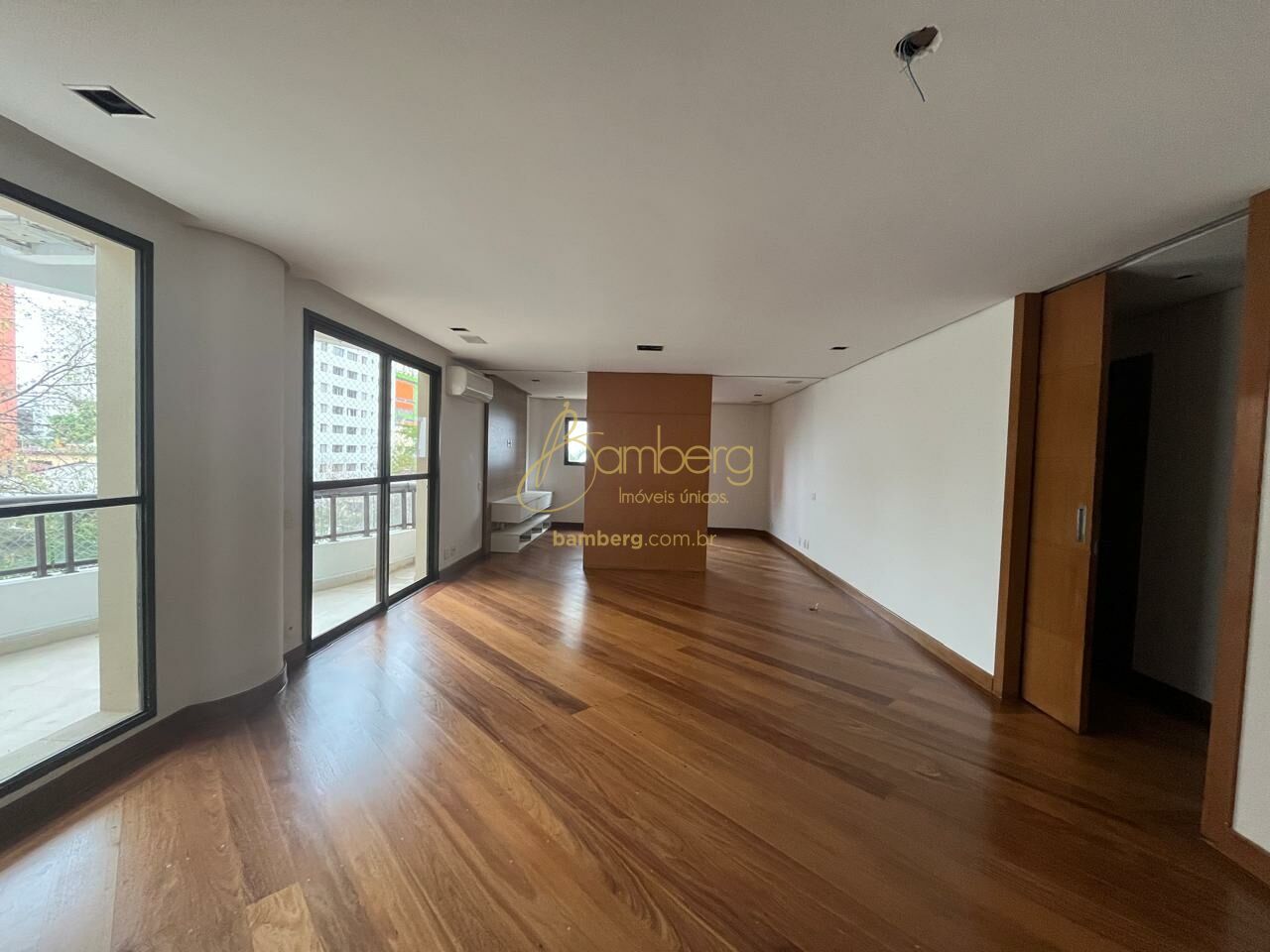 Apartamento no bairro Moema - São Paulo