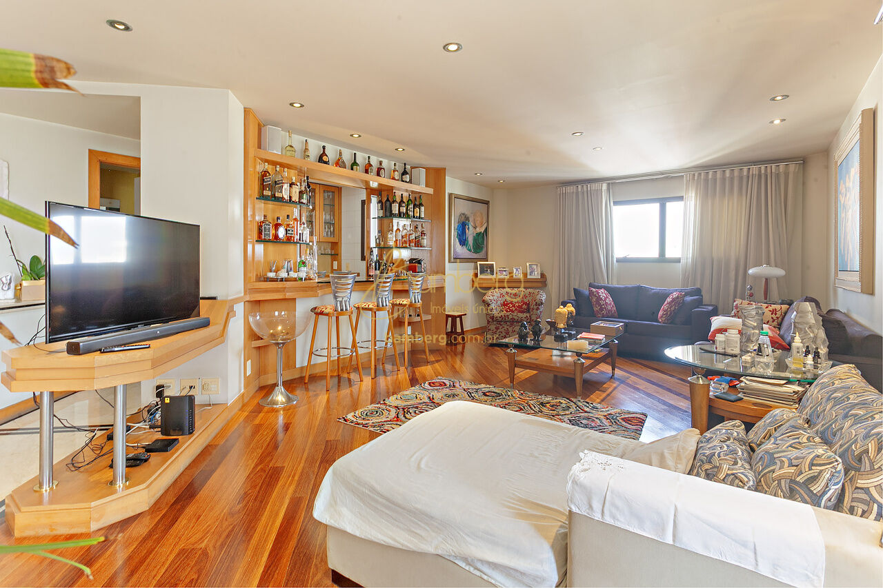 Apartamento no bairro Moema - São Paulo