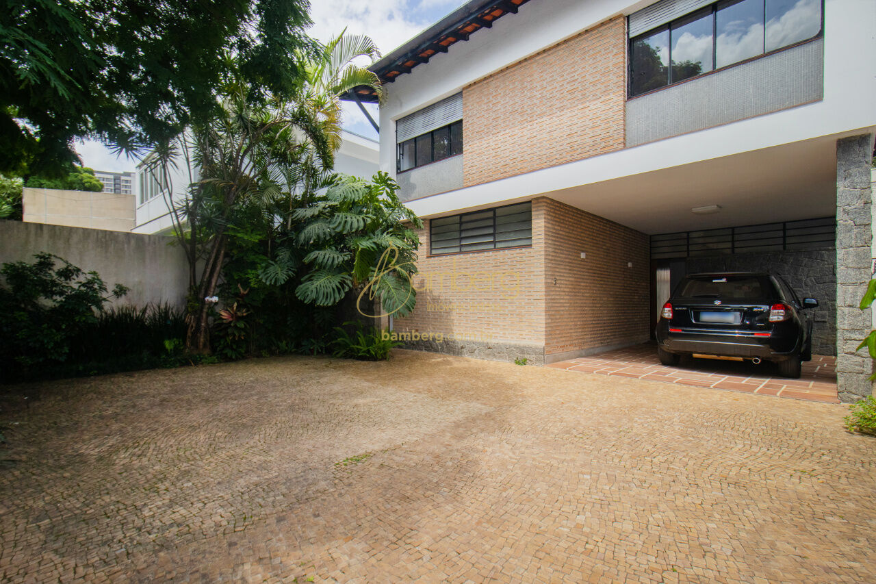 Casa no bairro Moema - São Paulo