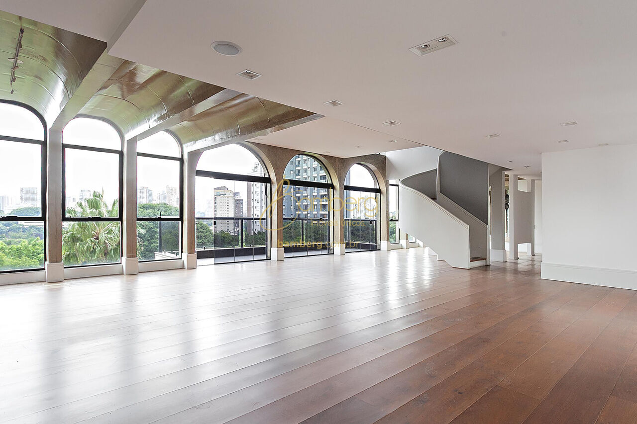 Apartamento no bairro Moema - São Paulo