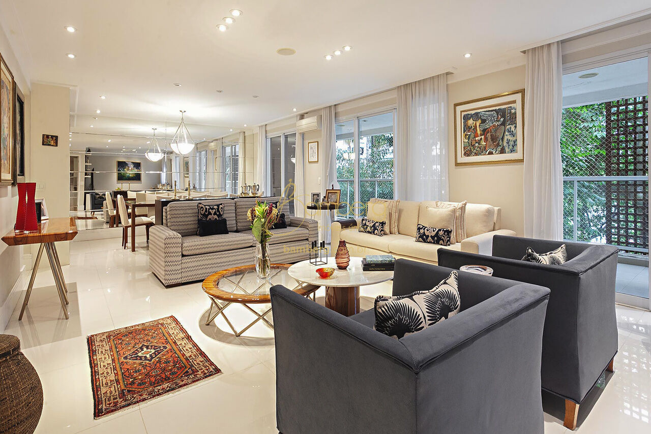 Apartamento no bairro Chácara Santo Antônio - São Paulo