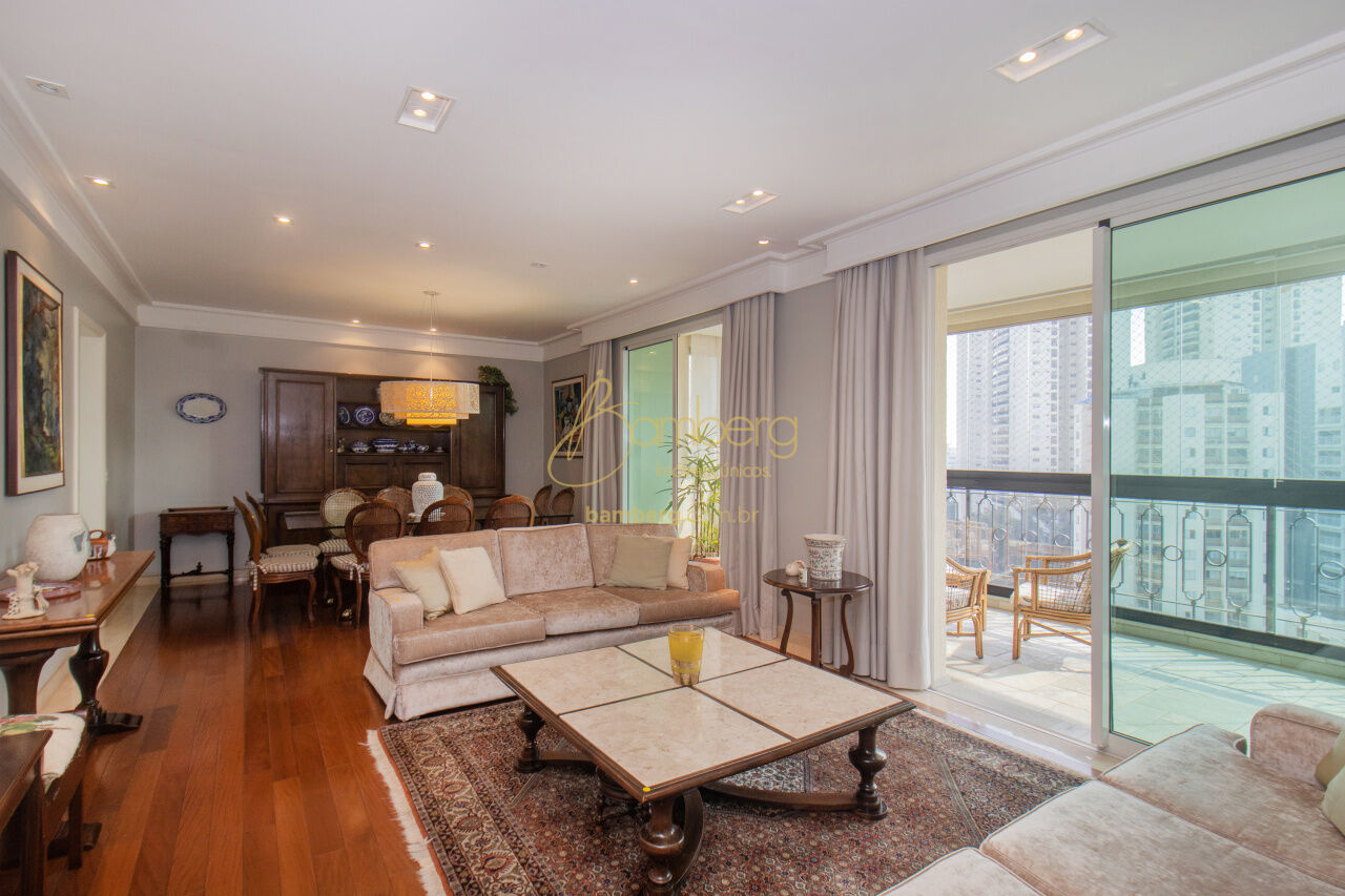 Apartamento no bairro Campo Belo - São Paulo