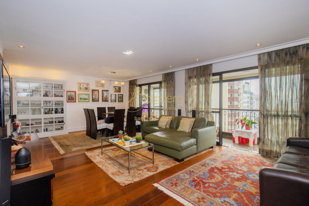 Apartamento no bairro Campo Belo - São Paulo