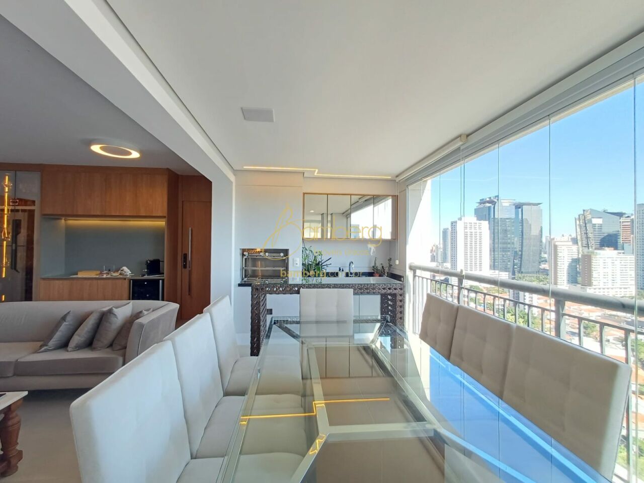 Apartamento no bairro Chácara Santo Antônio  - São Paulo