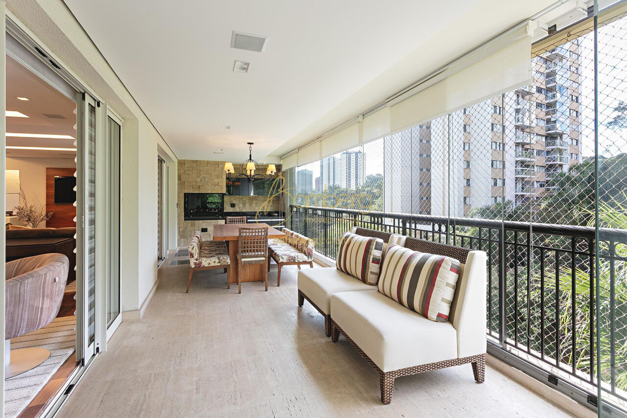 Apartamento no bairro Alto da Boa Vista - São Paulo