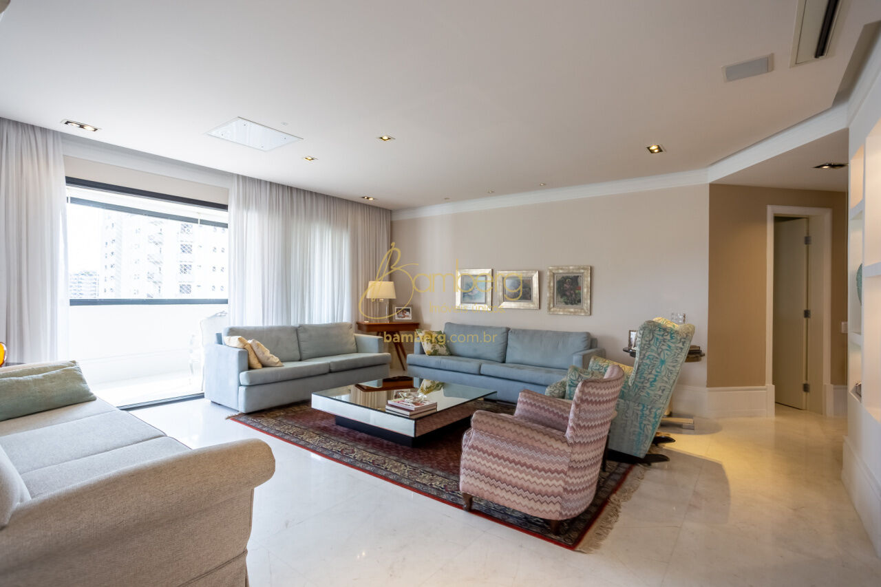 Apartamento no bairro Moema - São Paulo