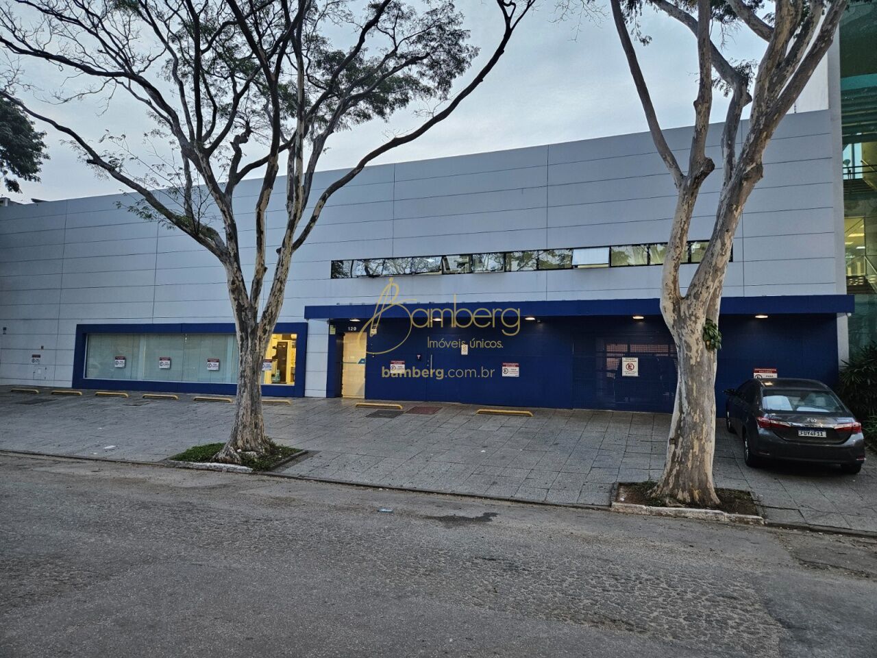Comercial no bairro Várzea da Barra Funda - São Paulo