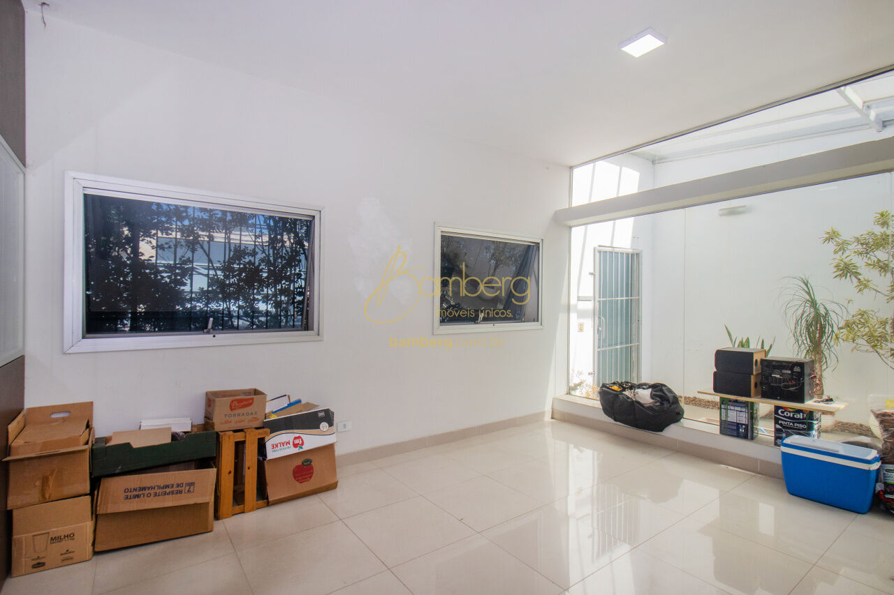 Comercial no bairro Vila Sofia - São Paulo