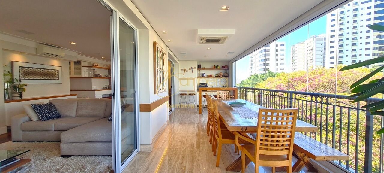 Apartamento no bairro Campo Belo - São Paulo
