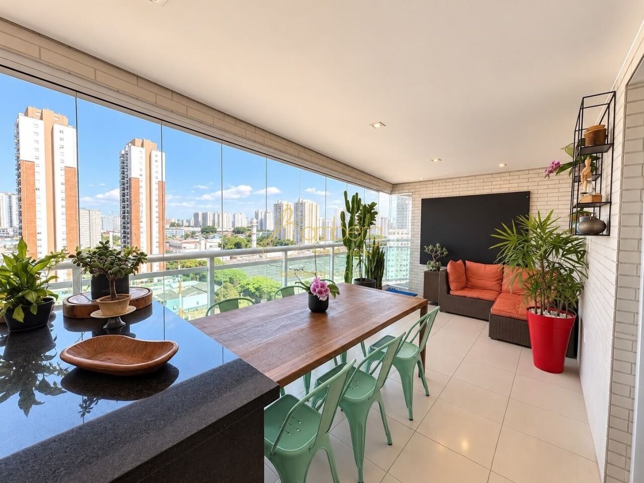 Apartamento no bairro Granja Julieta - São Paulo