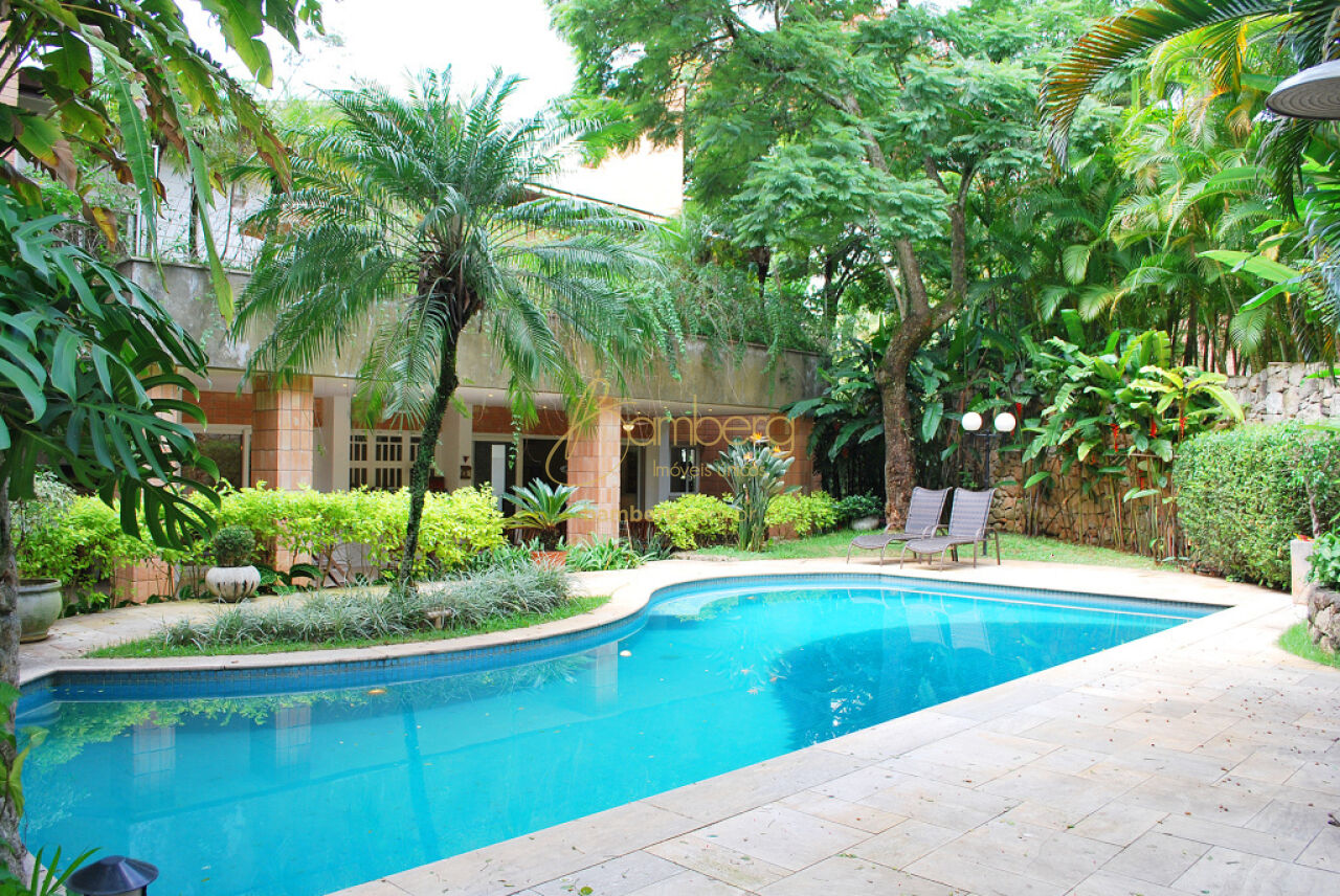 Casa no bairro Jardim Cordeiro - São Paulo