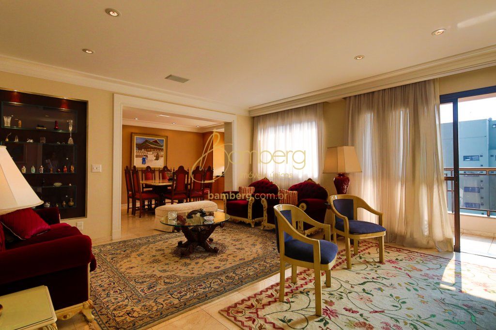 Apartamento no bairro Moema - São Paulo