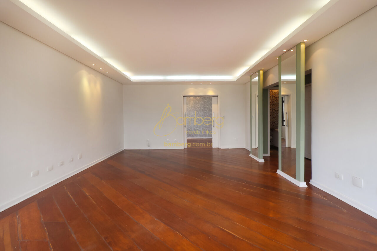 Apartamento no bairro Chácara Santo Antônio  - São Paulo