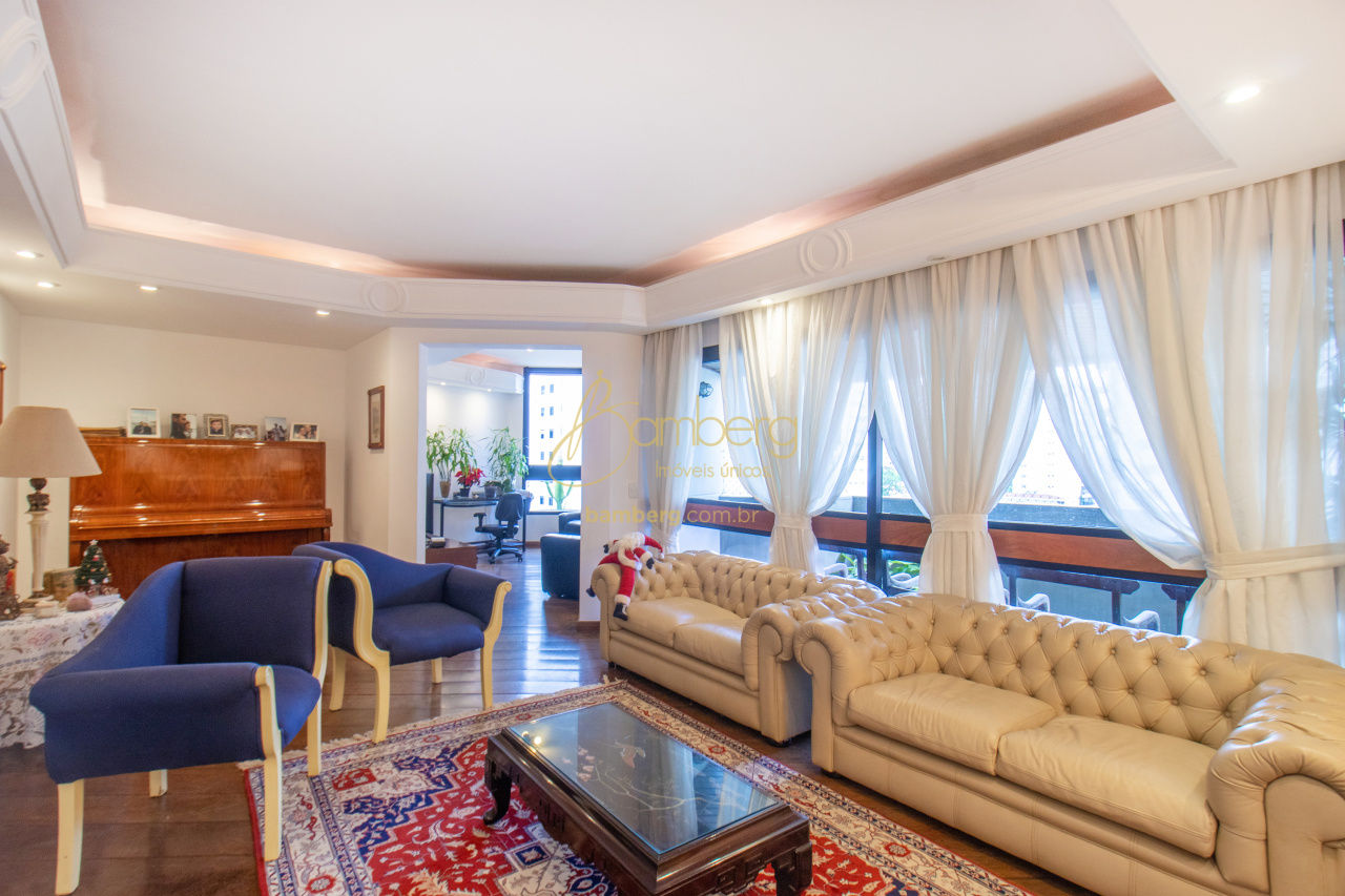 Apartamento no bairro Moema - São Paulo