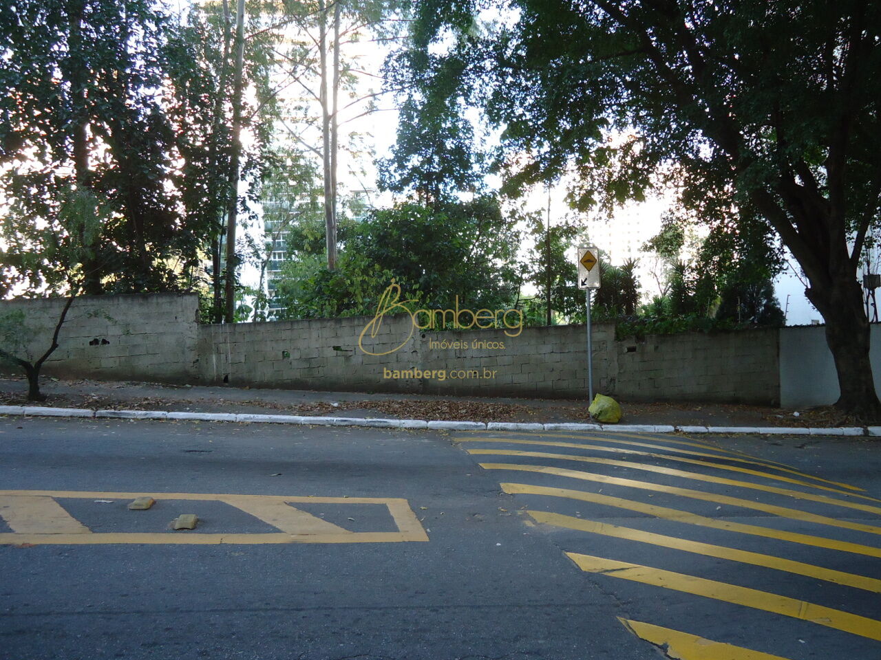 Terreno no bairro Vila Andrade - São Paulo