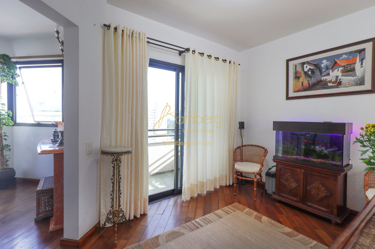 Apartamento no bairro Chácara Santo Antônio  - São Paulo