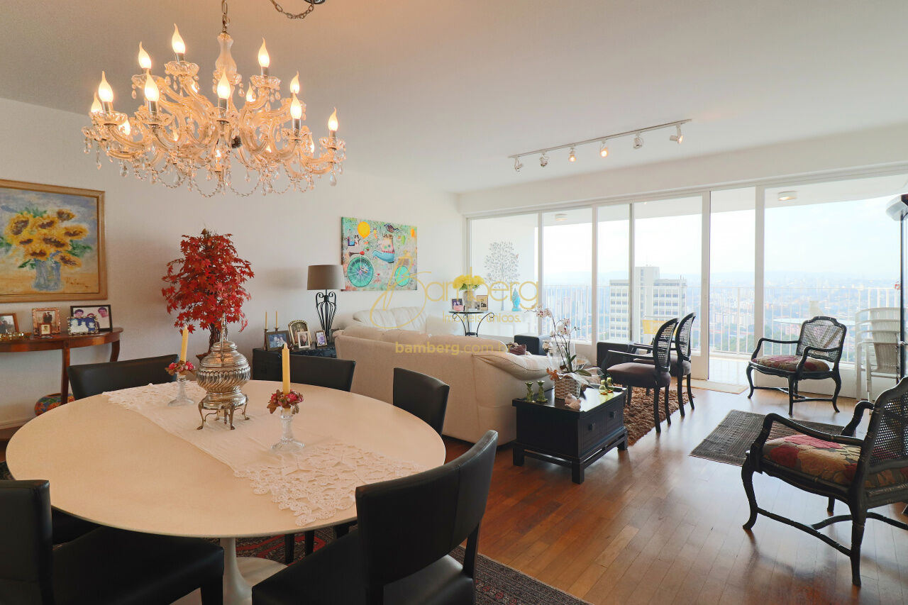 Apartamento no bairro Morumbi - São Paulo