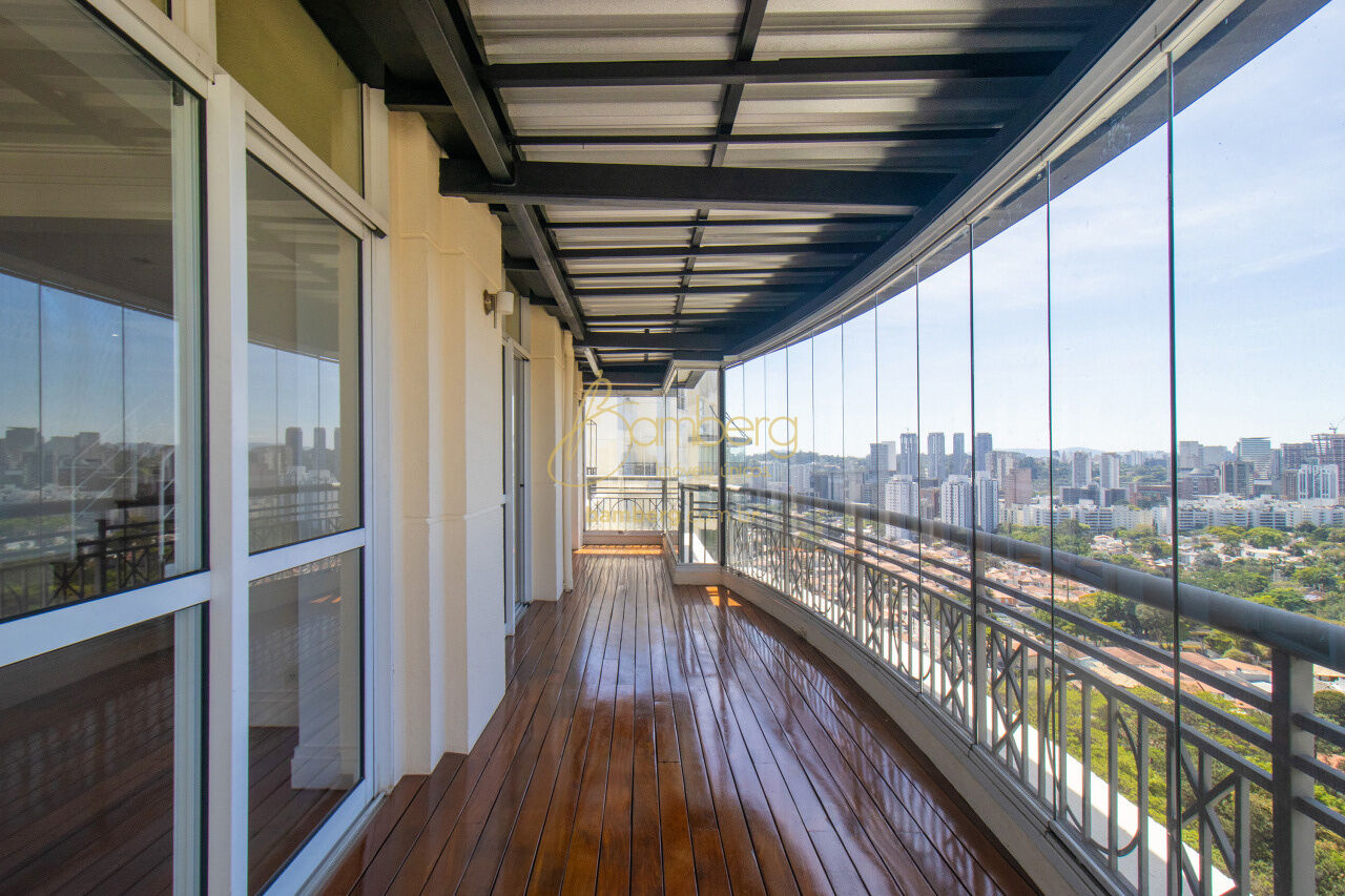 Apartamento no bairro Granja Julieta - São Paulo